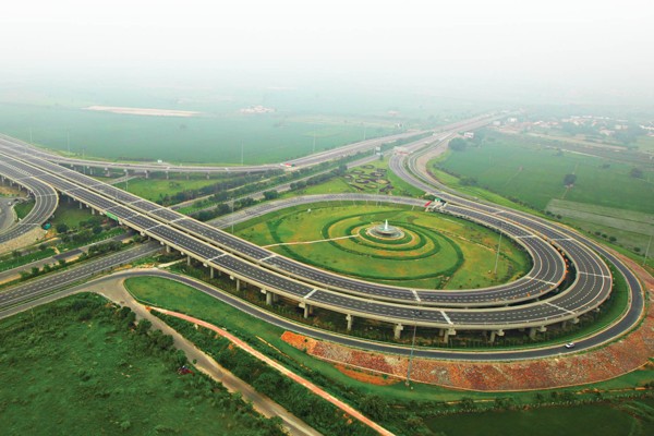 delhi to Agra via Mathura on Yamuna Expressway